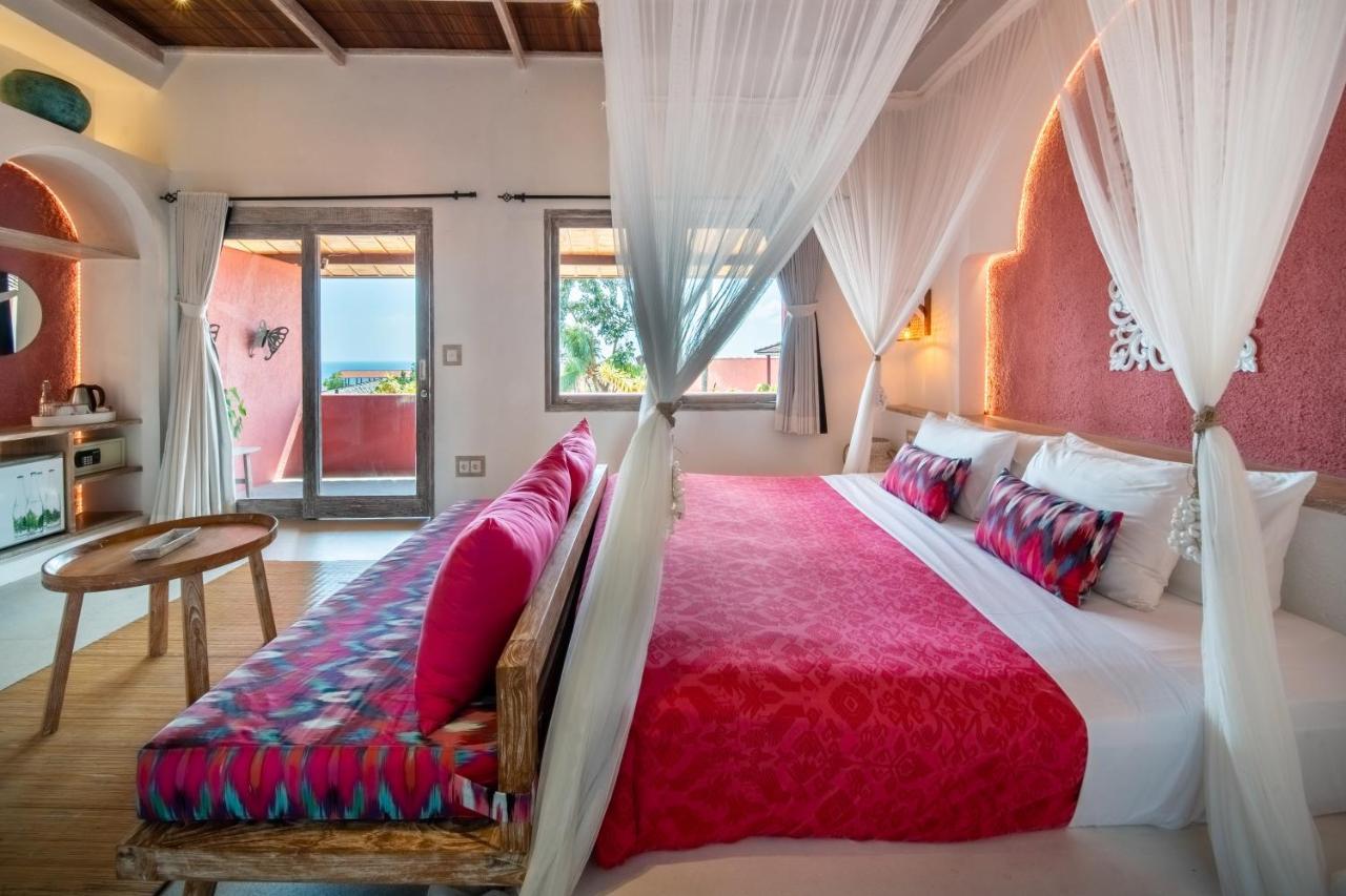 Pinkcoco Uluwatu - Constant Surprises - For Cool Adults Only Hotel Exterior photo